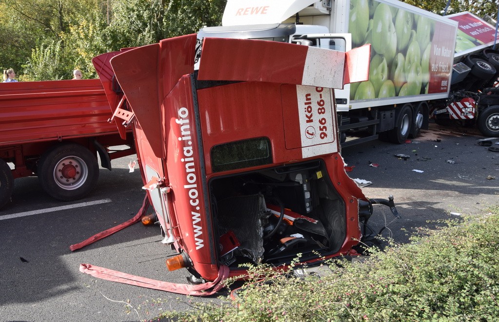 Schwerer VU PKlemm A 57 Rich Innenstadt Hoehe Koeln Chorweiler P062.JPG - Miklos Laubert